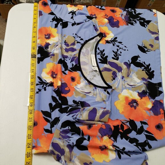 Susan Graver Womens Floral‎ Liquid Knit Asymmetric Top Size 1X Stretch Mature - Picture 6 of 9